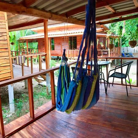 Lanta A Toi House Hotel Koh Lanta Bagian luar foto