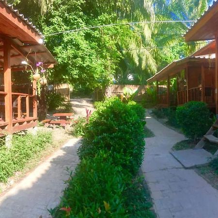 Lanta A Toi House Hotel Koh Lanta Bagian luar foto