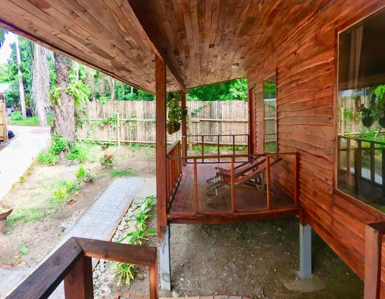 Lanta A Toi House Hotel Koh Lanta Bagian luar foto