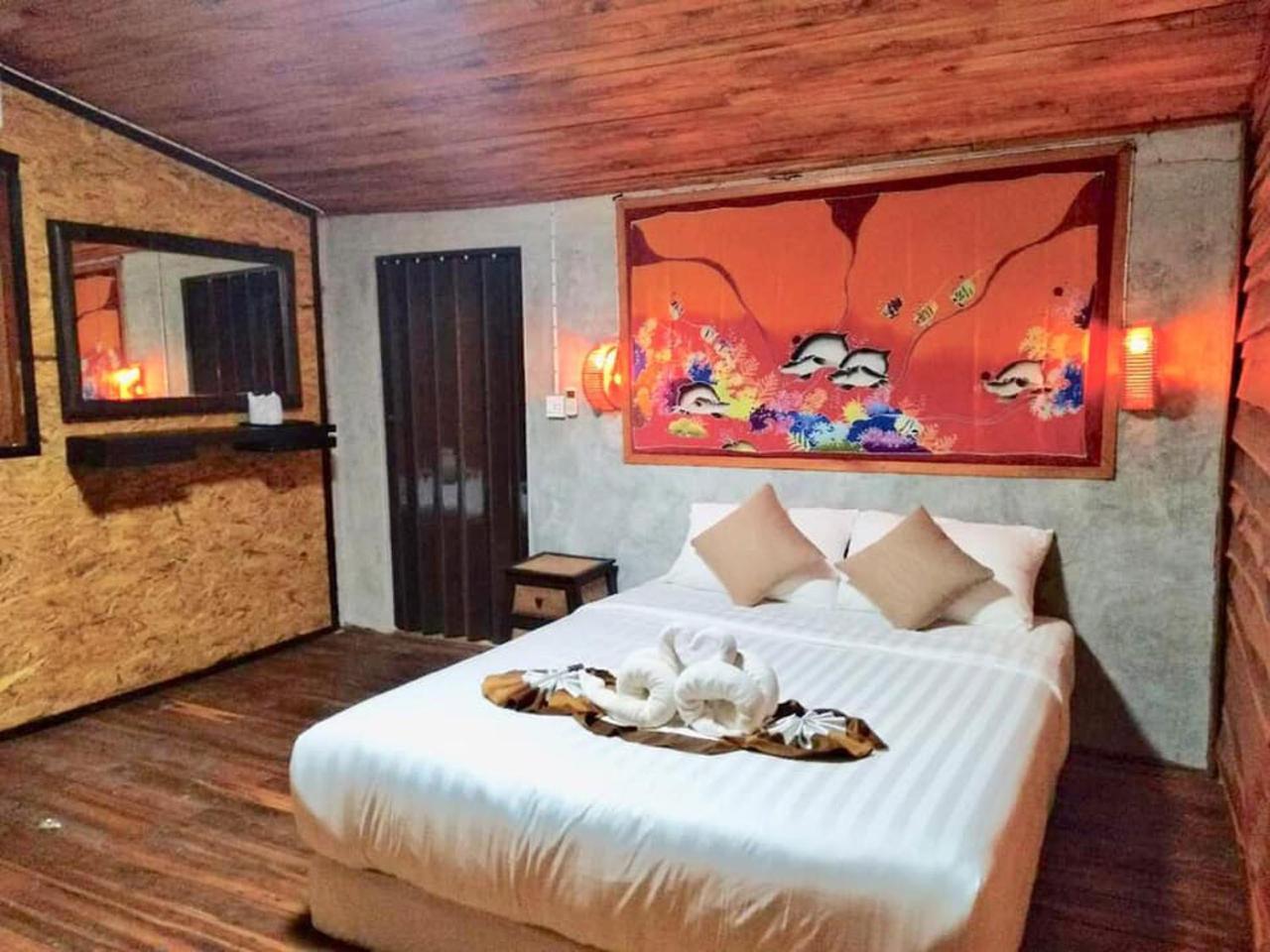 Lanta A Toi House Hotel Koh Lanta Bagian luar foto