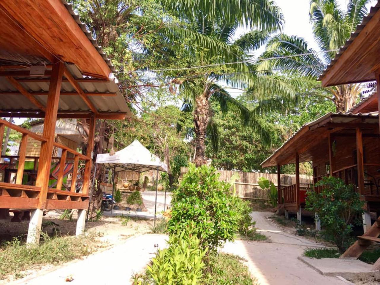 Lanta A Toi House Hotel Koh Lanta Bagian luar foto