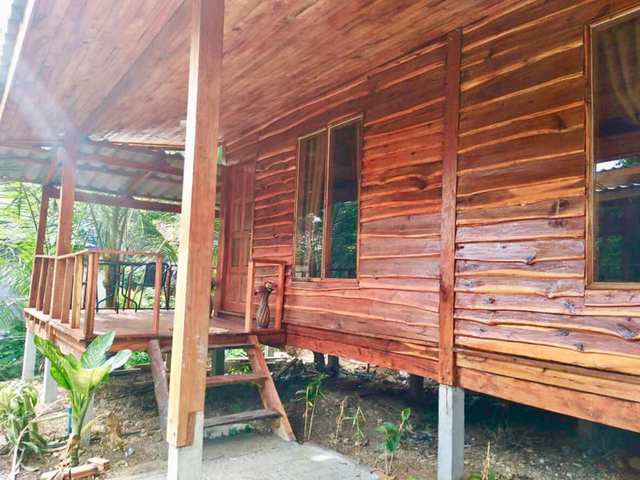 Lanta A Toi House Hotel Koh Lanta Bagian luar foto