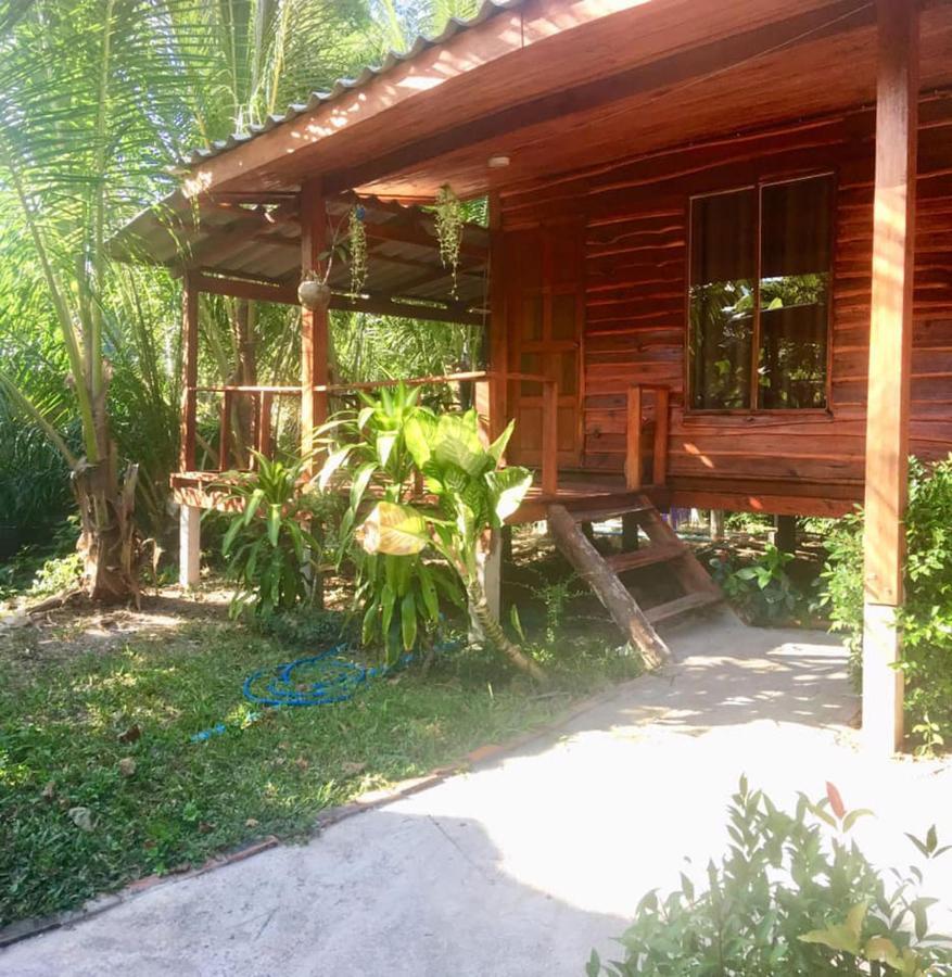 Lanta A Toi House Hotel Koh Lanta Bagian luar foto