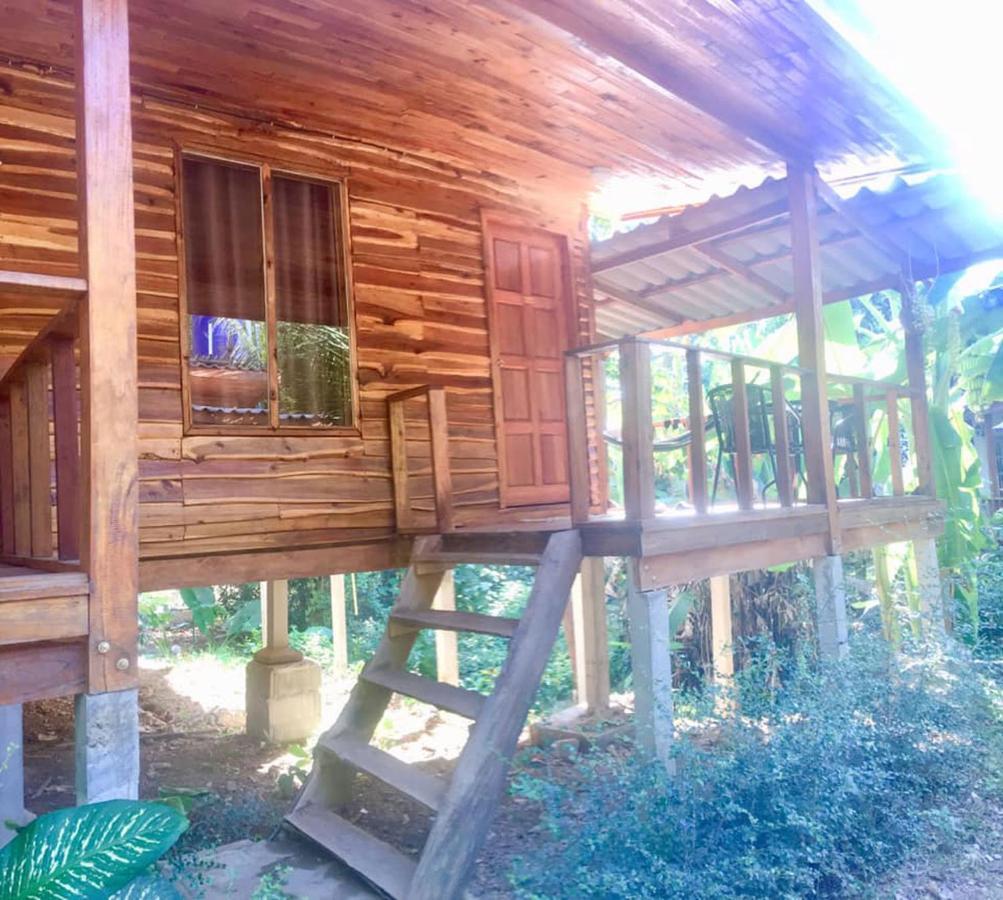 Lanta A Toi House Hotel Koh Lanta Bagian luar foto